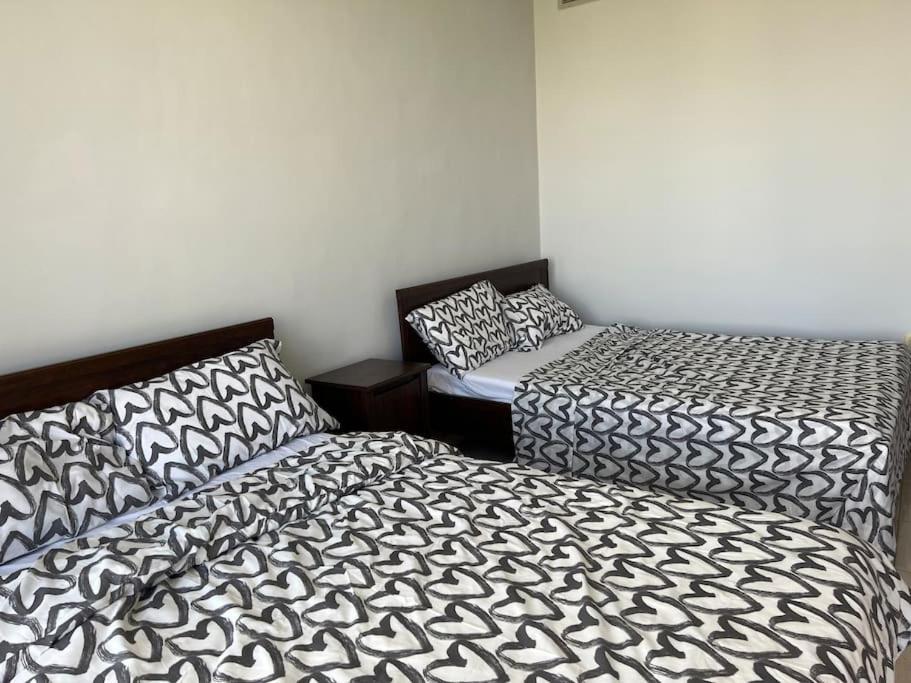 Ronza Elegant Apartment Amman Exteriör bild